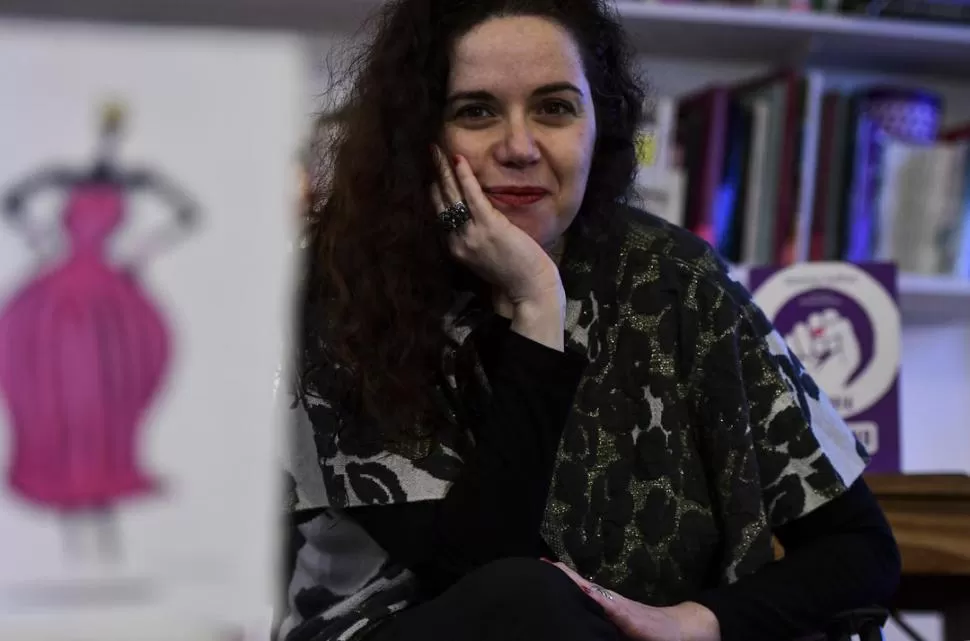 ZAMBRINI. La socióloga habla de la desigualdad de género. 