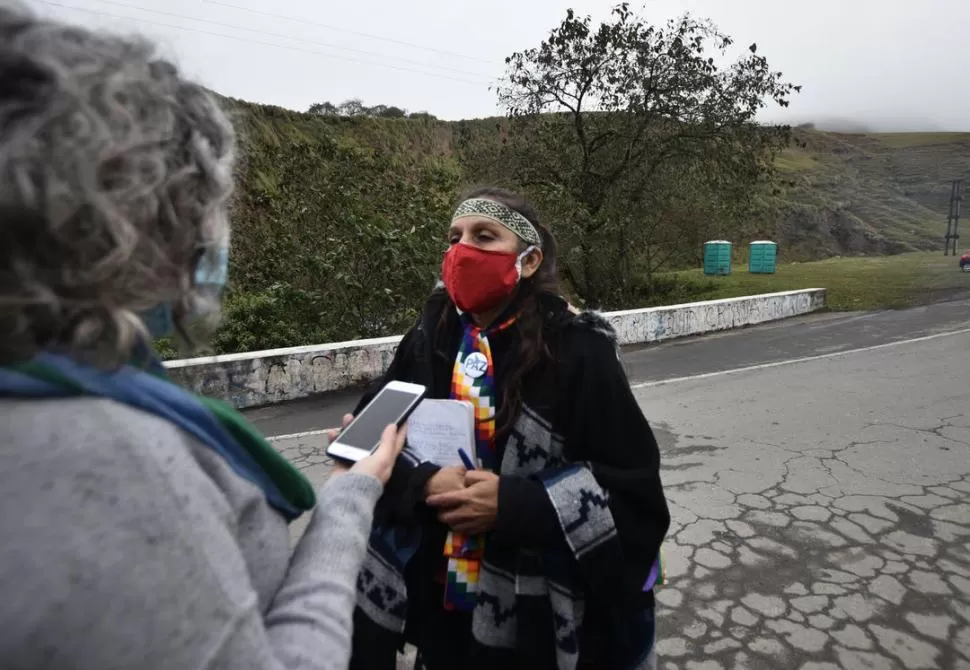 LA INDIGENISTA EN EL CORTE DE LA RUTA 307. Margarita Mamaní en una entrevista del 29 de abril pasado. 