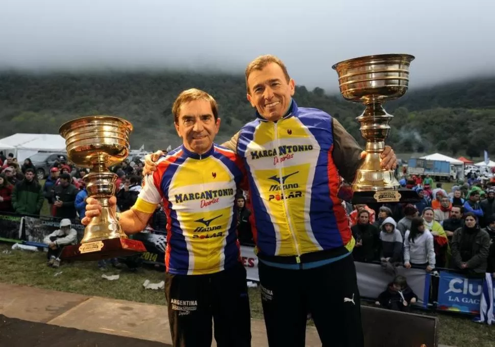 POSTAL REPETIDA. A través de los años, el binomio López-Marcantonio se acostumbró a estar siempre en los podios.  