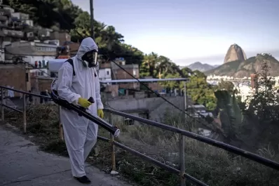 Brasil aprueba ensayos en personas para una tercera potencial vacuna contra la covid-19