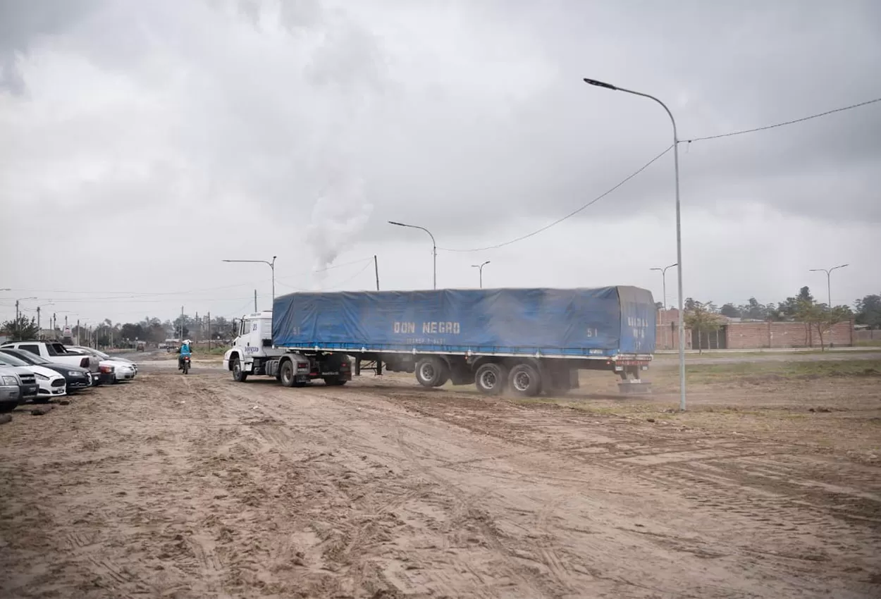 Funcionarios de Concepción y camioneros advierten falencias en los controles fronterizos de Tucumán