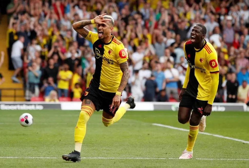 EN INGLATERRA. Roberto Pereyra es una de las figuras de Watford en la Premier. FC Politehnica Iasi