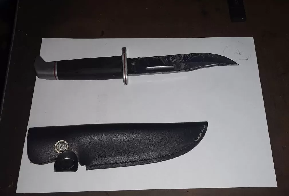 EL CUCHILLO. Lo entergó una mujer a la Policía tras haberlo comprado y lavado.