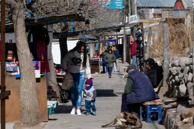 Con expectativas, los comerciantes celebran la vuelta de los turistas a Tafí del Valle