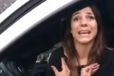 Escándalo en Santiago del Estero: una empresaria denigró a los policías tras un accidente