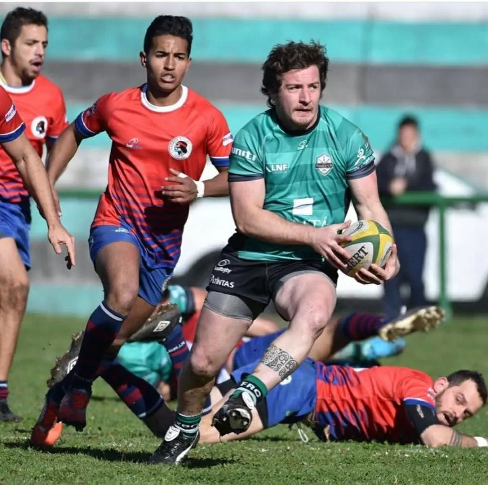 DE LOCAL. Por haber nacido en Brasil, Erick pudo jugar sin ocupar cupo de extranjero en tres clubes. También fue llamado al seleccionado del vecino país.  