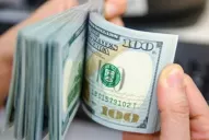 Sondeo: ¿estás de acuerdo con las nuevas trabas a las compras en dólares con tarjeta?