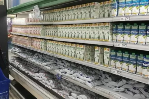 Cano denunció que el Gobierno quiere imponer el IVA en el precio de la leche