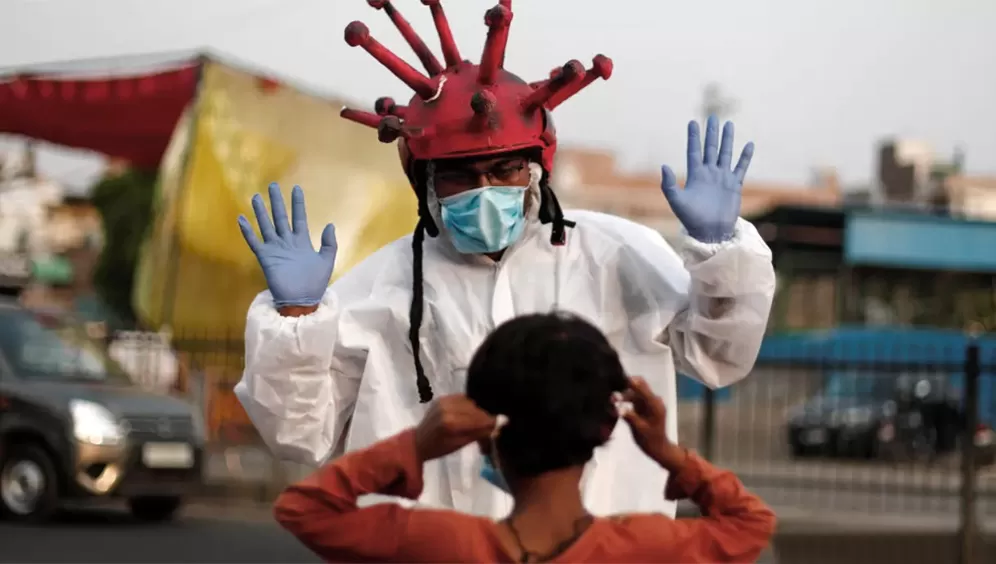 CIFRA IMPORTANTE. Un 25% del total de personas contagiadas en todo el mundo durante las últimas 24 horas se registraron en India.