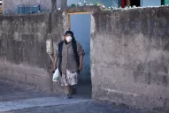 Vecinos cuentan cómo se vive desde adentro del cerrojo de Lastenia