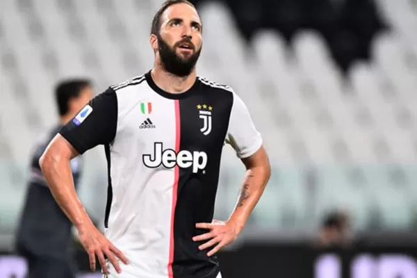 Gonzalo Higuaín dejará la Juventus y sería dirigido por el exBoca Daniele De Rossi