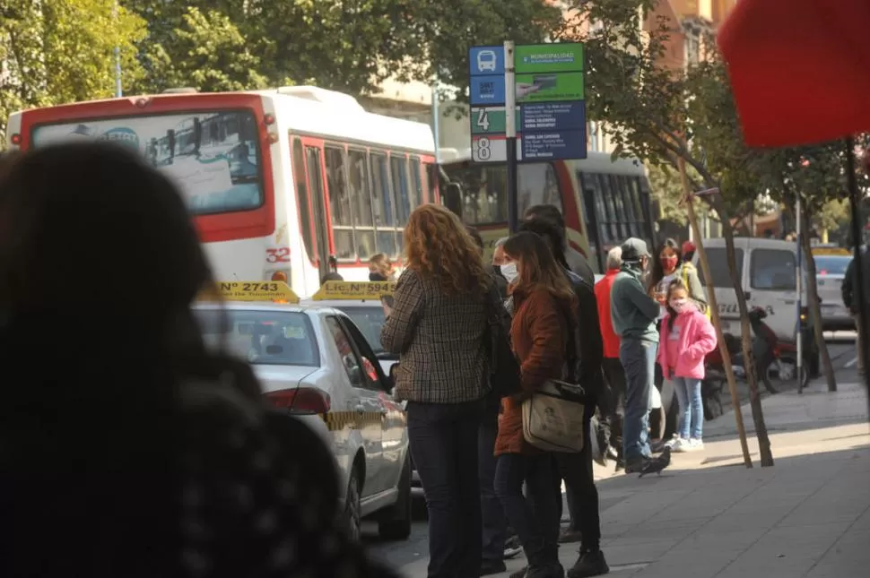 HARTOS. Los usuarios de ómnibus padecieron 28 días de paro este año. la gaceta / foto de antonio ferroni