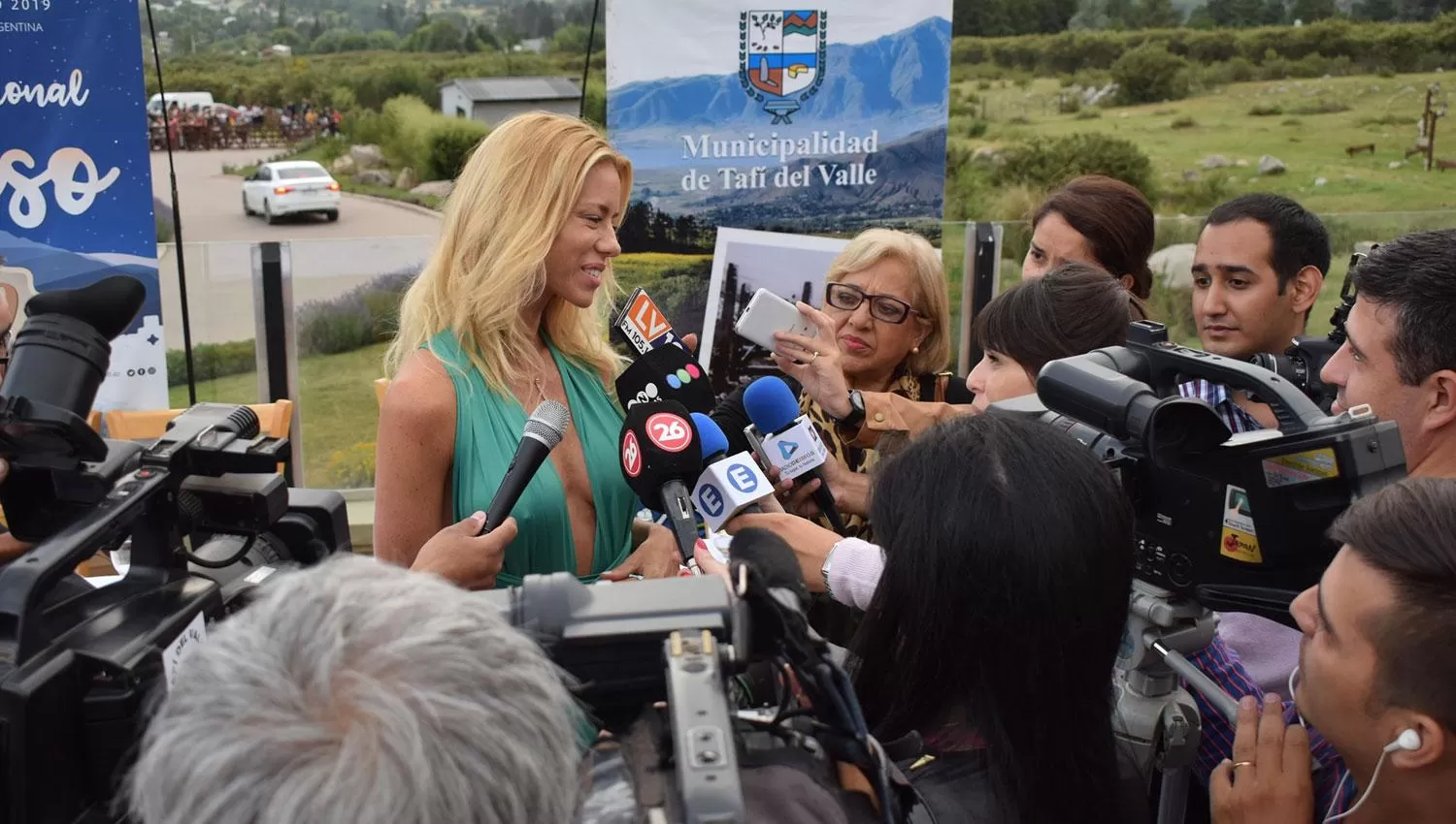 Nicole Neumann, en una visita a Tafí del Valle.