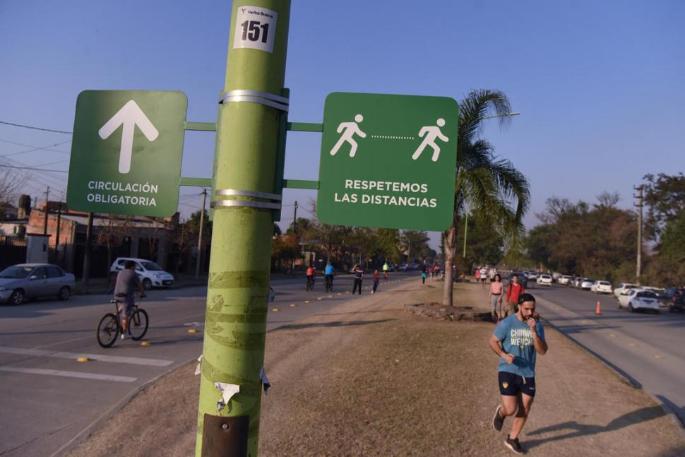 EN CARRERA. La actividad física continúa habilitada por el momento.