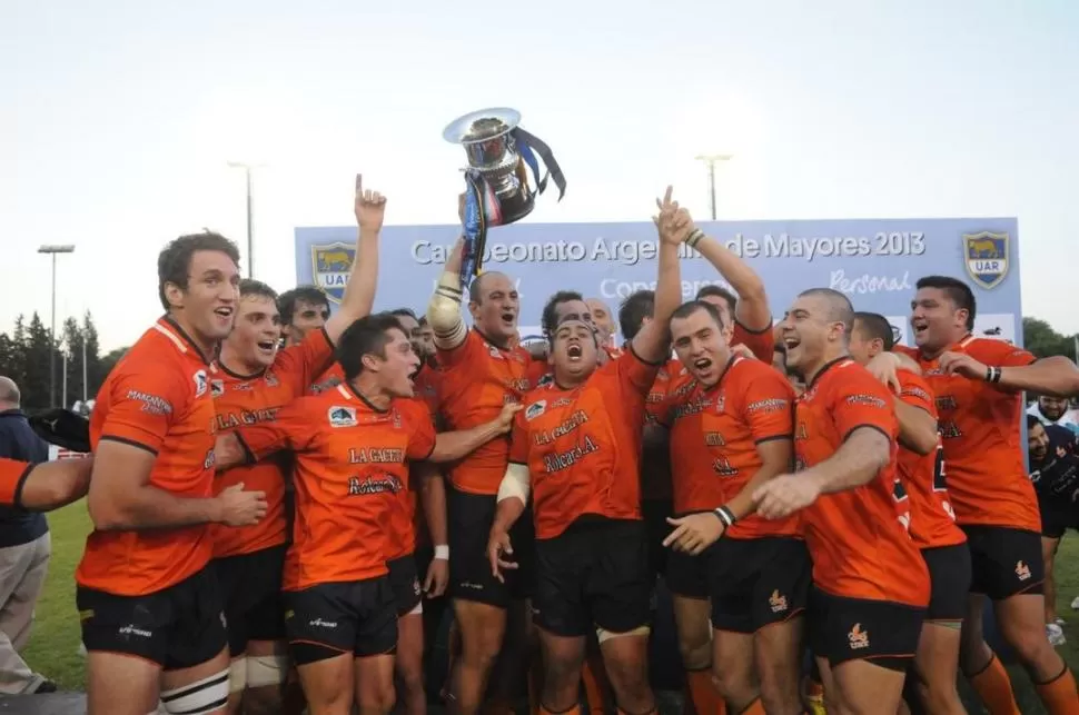 RECONQUISTA. En 2013, Tucumán recuperó el título en Fisherton, donde lo había ganado en 2010.  