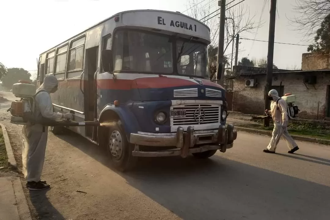 VILLA QUINTEROS. Fumigación en el transporte de cosecheros de citrus.