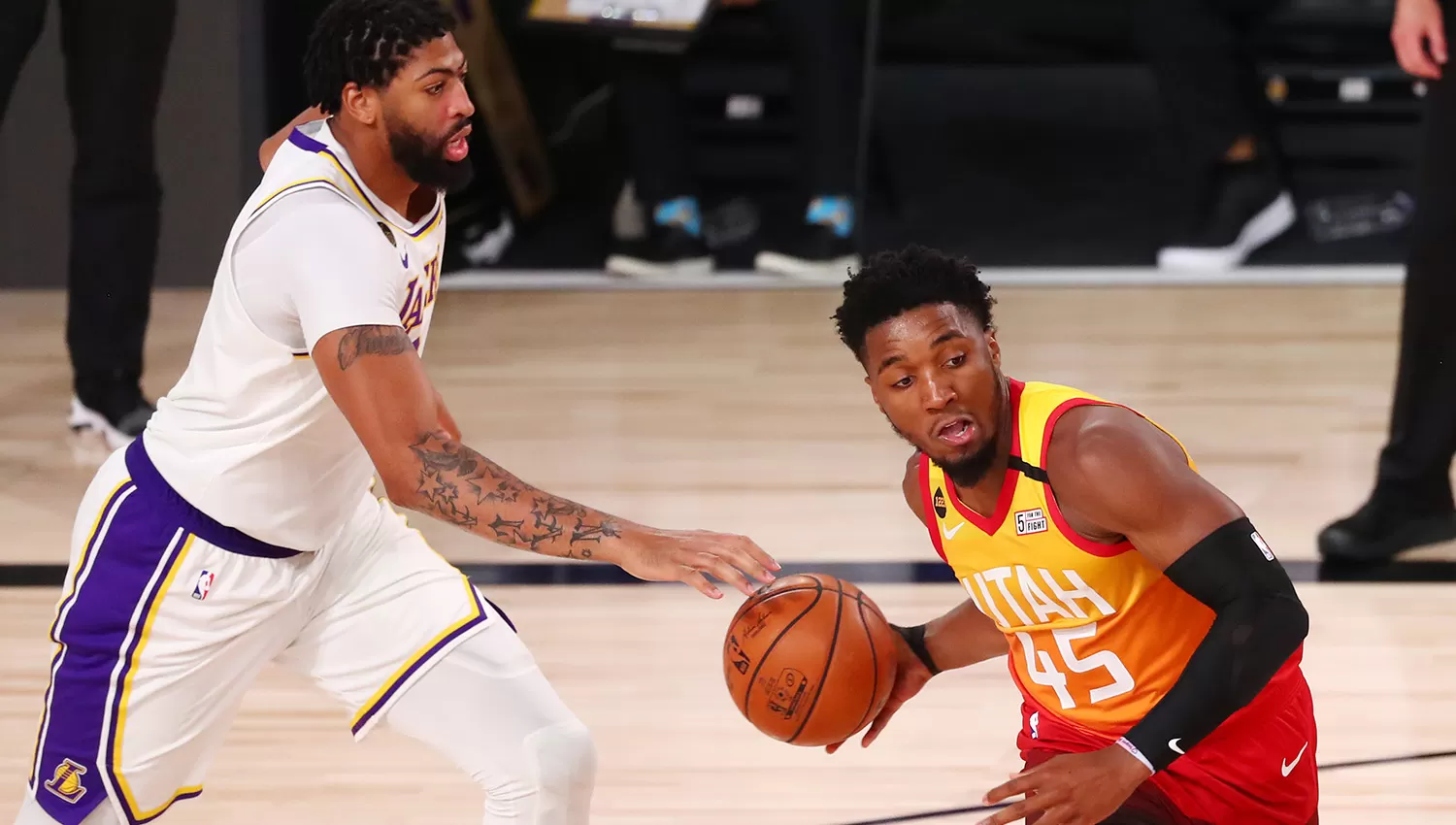 Donovan Mitchel (Utah) y Anthony Davis (LA Lakers) estuvieron encendidos. (Reuters)