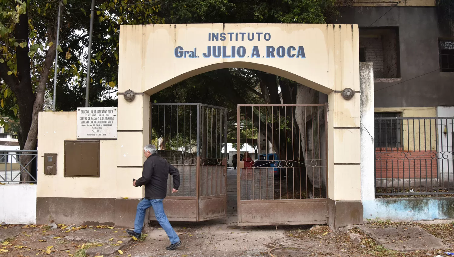 POR SEGURIDAD. Hay 23 adolescentes alojados en el Instituto Roca.