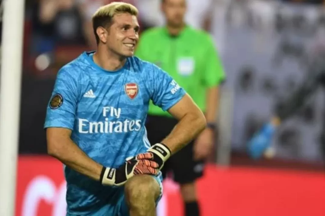 Emiliano Martínez, arquero del Arsenal de Inglaterra.