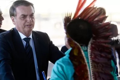 El Tribunal Superior de Brasil obliga a Bolsonaro a que proteja a los indígenas de la covid-19