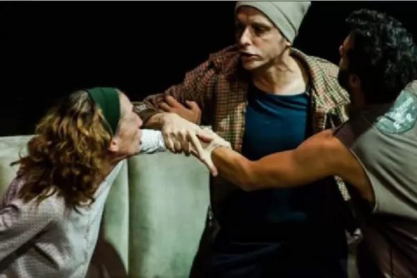 15 años en escena: festejo de “La omisión de la familia Coleman”