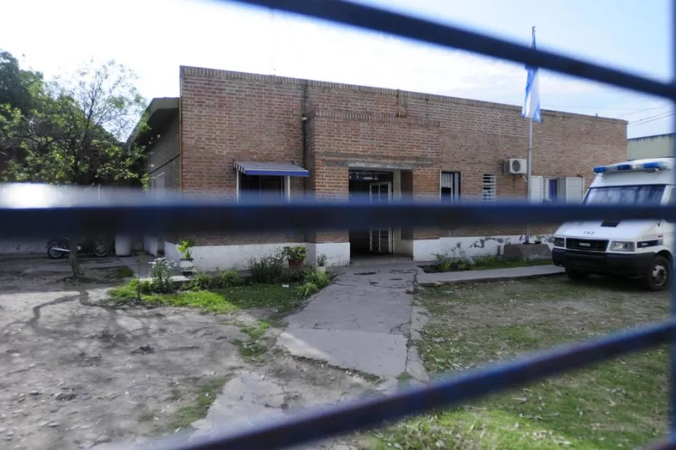 EN BANDA DEL RÍO SALÍ. El equipo de Salud realizó 40 muestras entre personal carcelario e internas.  la gaceta / foto de ANALÍA JARAMILLO