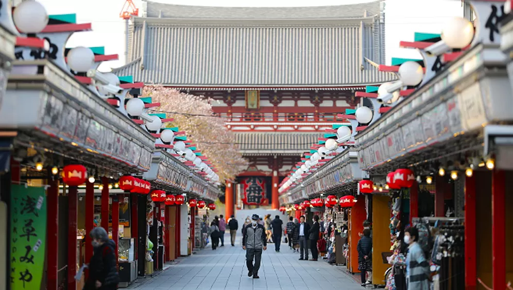 ALERTA. El creciente número de contagios y de muertes preocupa al Gobierno de Japón.