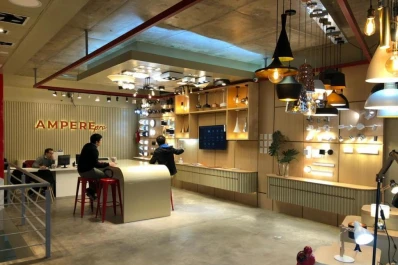 Ampere Pro presenta su local en Yerba Buena