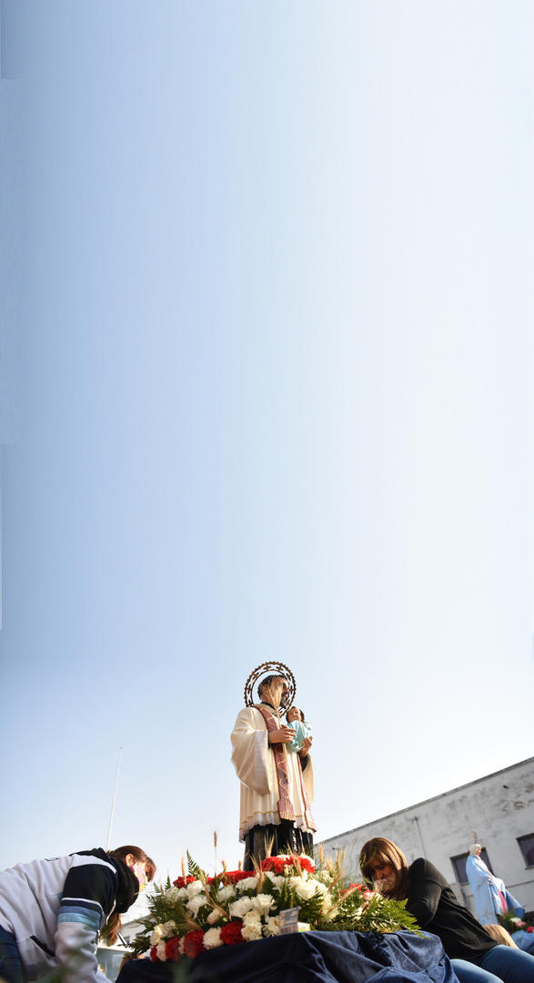 La fe en San Cayetano se vivió en silencio