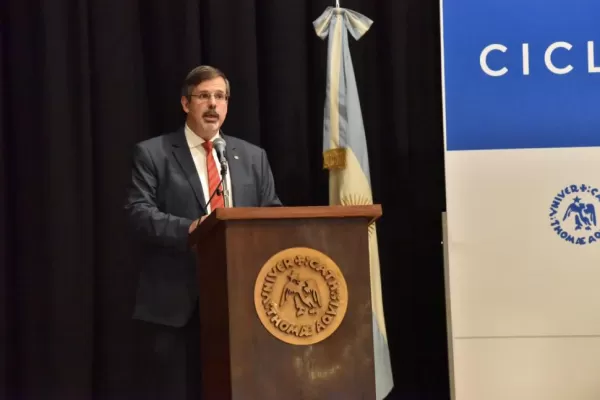 La Unsta conmemora 55 años al servicio de la educación universitaria