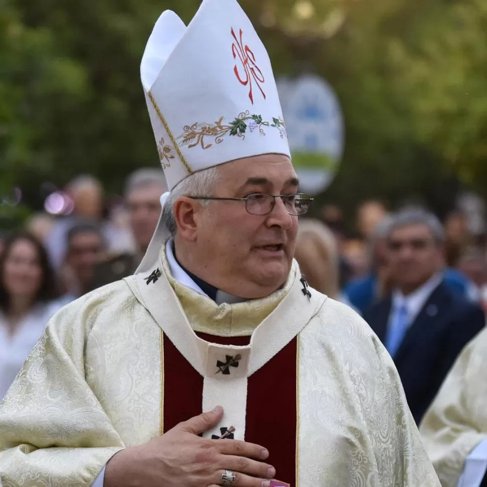 MONSEÑOR SÁNCHEZ. “Hay que frenar la plaga que son los abusos”. LA GACETA / FOTO DE Ines Quinteros Orio (ARCHIVO)