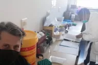 Me siento seguro con la vacuna que prepara Oxford, dijo el primer argentino en recibir la inoculación