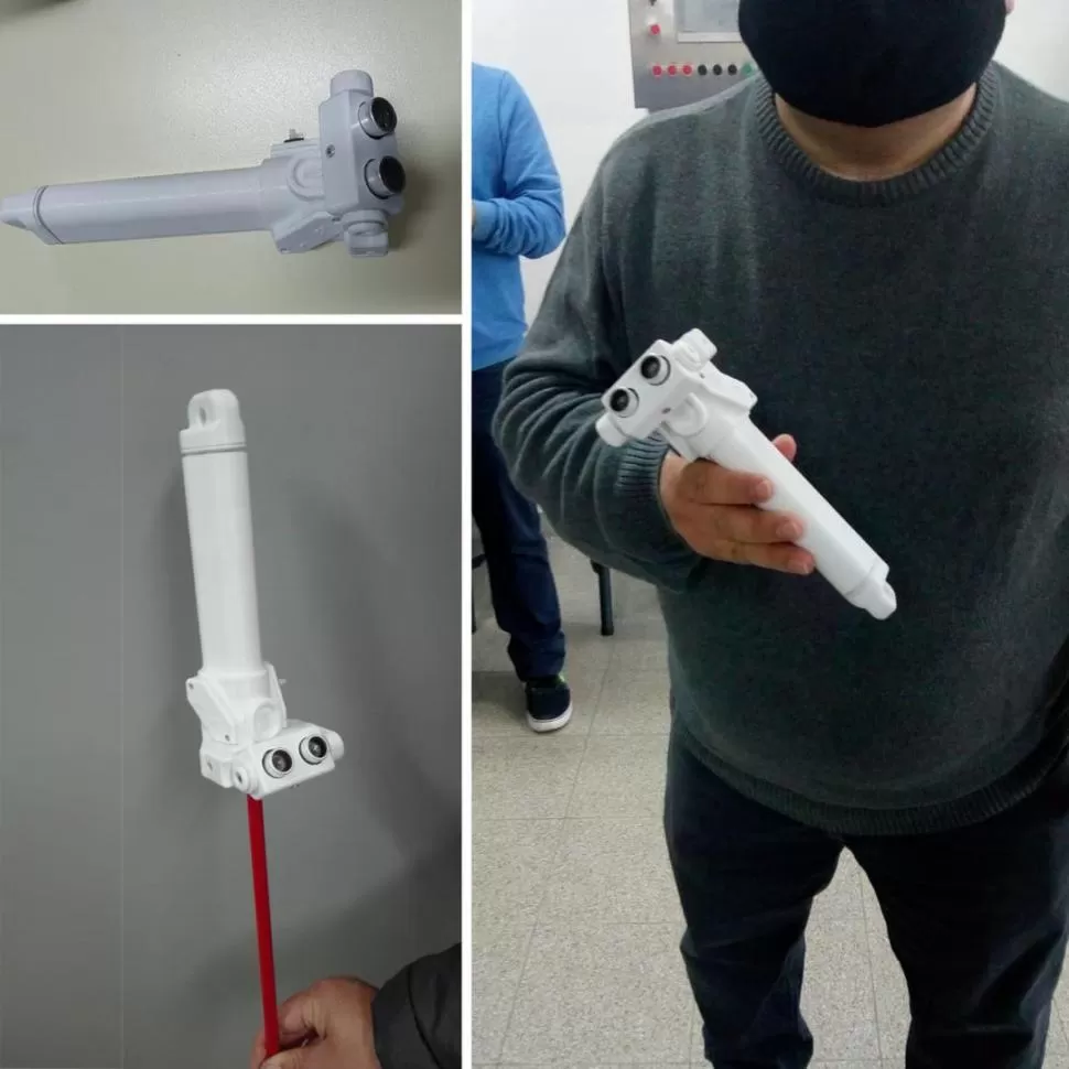 EL DISPOSITIVO. El porta bastón electrónico aloja el bastón de los usuarios y utiliza sensores de proximidad. 