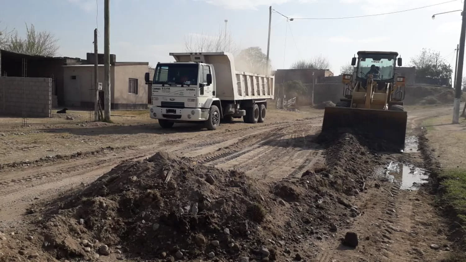 Mejoras y prevención: la Municipalidad despliega obras y fumigación en el barrio Ampliación Federal