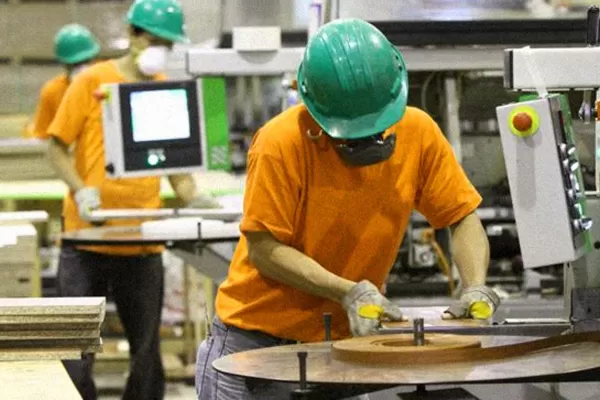 En Tucumán, el programa de asistencia al trabajo se destinó a 3.200 empresas