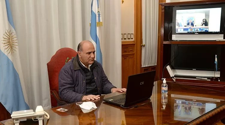 El gobernador, durante la reunión con el jefe de Estado. PRENSA Y COMUNICACIÓN PÚBLICA