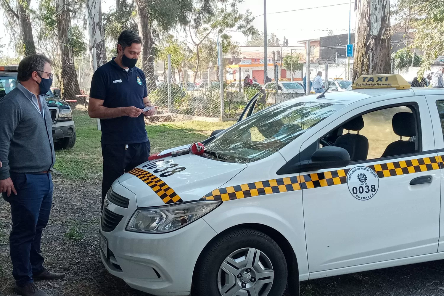 Taxistas: los propietarios de licencias podrán pagar el canon en las sucursales de Rapipago