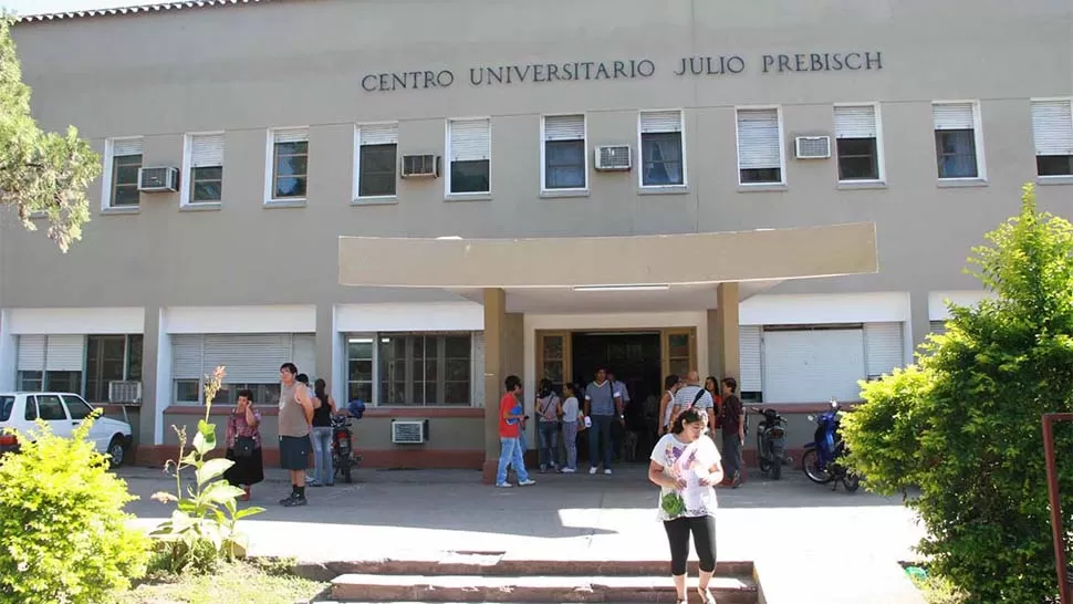 Exámenes virtuales: la Facultad de Filosofía y Letras agradeció a la comunidad educativa por la predisposición