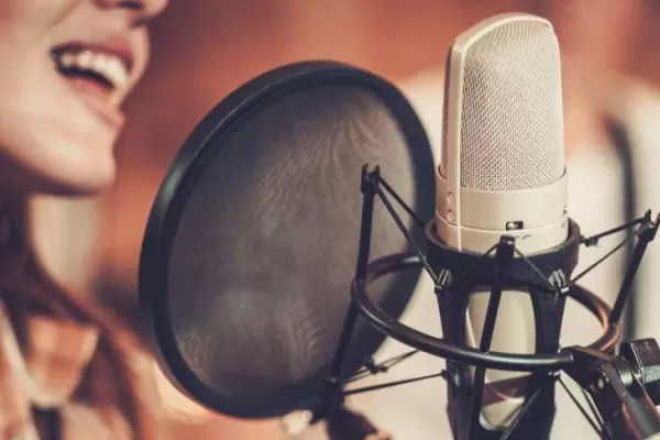 “Tu canción inédita” se define entre 43 concursantes