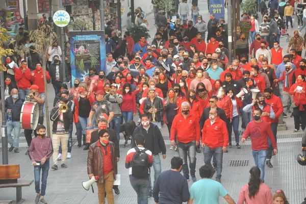 Video: el gremio de SEOC protestó por la apertura extendida de los negocios