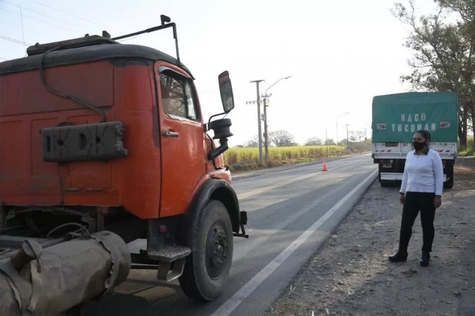 EN EL CONTROL SANITARIO DE LA RUTA 331. “Hemos trabajado no para decir que no sucederá, sino para estar preparados”, sostiene la intendenta. la gaceta / foto de alvaro aurane 