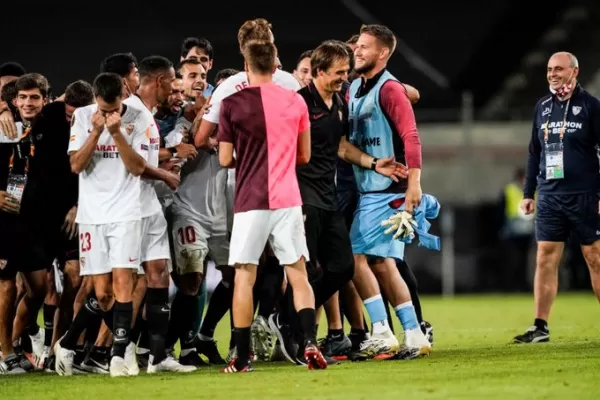 Con presencia argentina, Sevilla superó al United y se metió a otra final de la Europa League