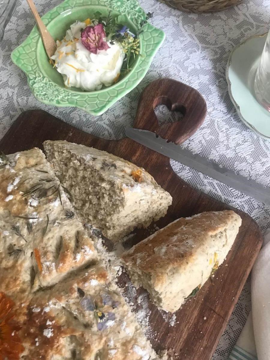 Gastronomía en casa: flores comestibles, del jardín a la mesa