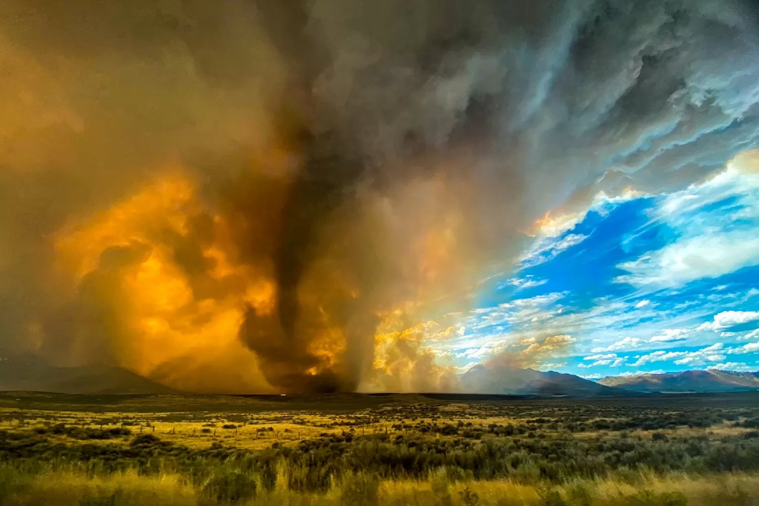 CALIFORNIA. El sábado se observó un tornado de fuego.