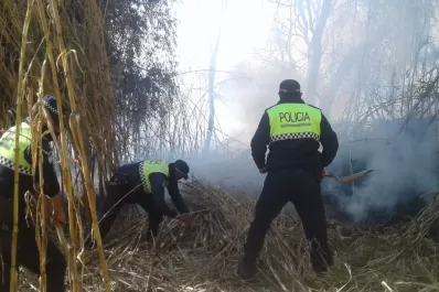 Evitaron que el fuego llegue a viviendas en Amaicha del Valle