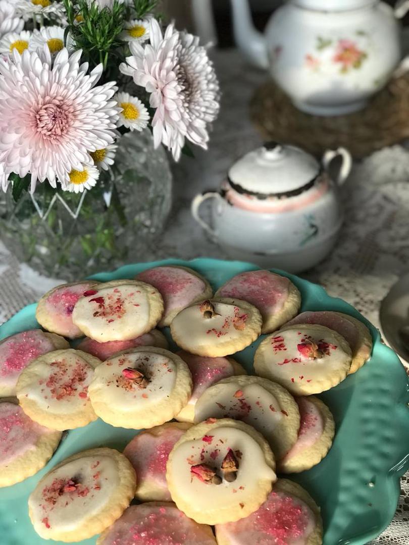 ENTRADAS. Con salsas y agregados de hierbas frescas y flores las verduras adquieren mayor protagonismo. Créditos: @muy_fer_.