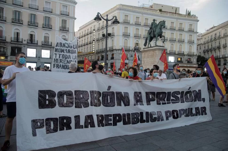 CORRUPCIÓN. Las denuncias contra el rey emérito elevan protestas.   