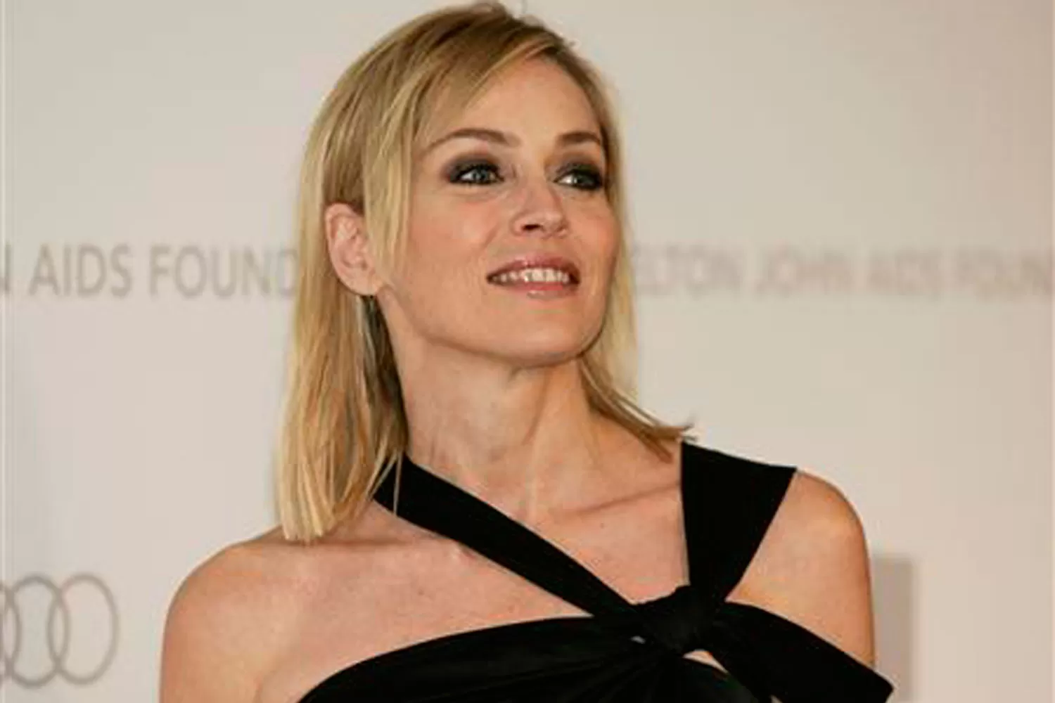 Sharon Stone contó que su hermana tiene coronavirus y responsabilizó a quienes no usan tapabocas