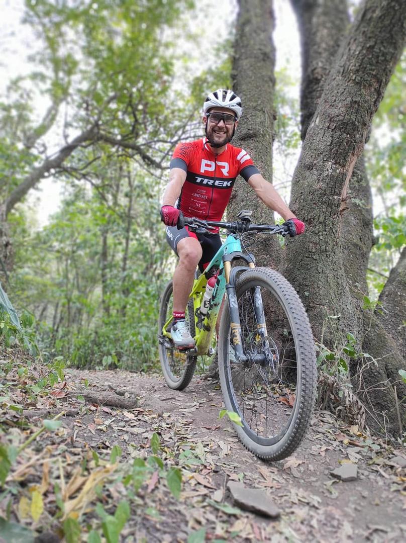 TIENE CONFIANZA. Sebastián Quiroga cree que armando un protocolo el Trasmontaña se puede correr con bikers locales. 