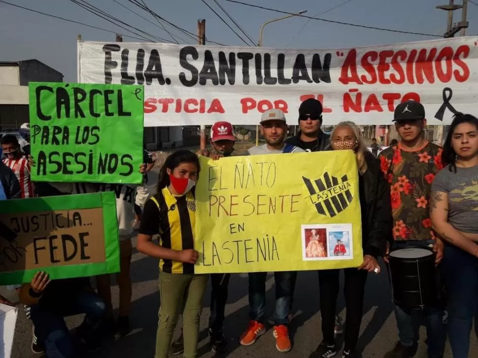 CARTELES. Allegados a Mena piden que los detenidos no vuelvan al barrio  